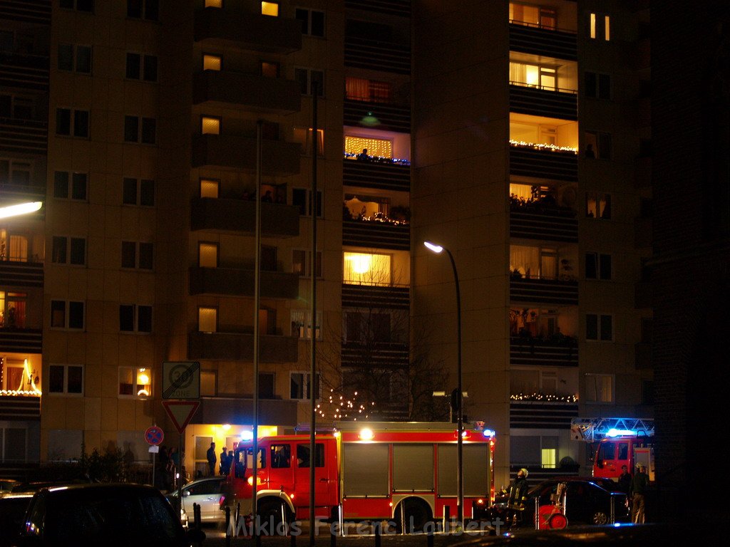 Koeln Hoehenberg Hochhaus zum 2   06.JPG